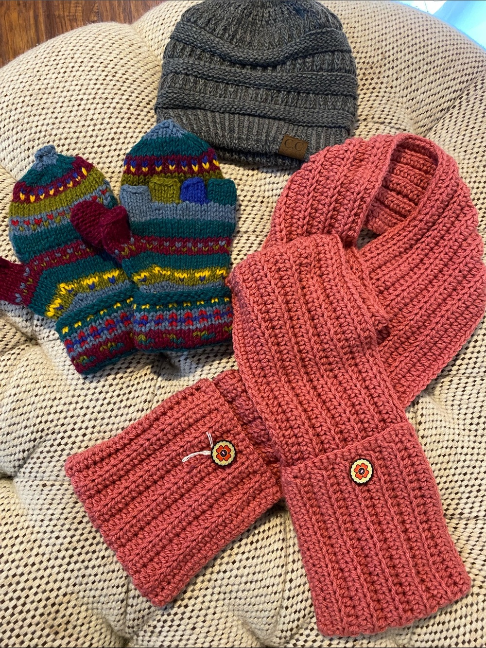 CHANEL Kids Coral Knit Scarf with Gray Beanie